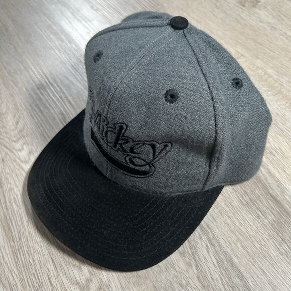 Vintage Disney Mickey Mouse Hat Snapback Cartoon Goofy Gray Black Wool Cap - Picture 8 of 8
